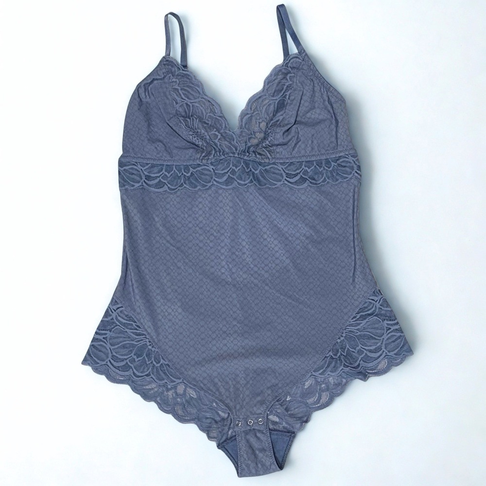 Hanro Marilyn Bodysuit Lace Trim Open-Back M Dusty Blue Coquette Lux Intimates - Picture 3 of 14